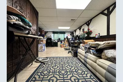 219 E 168th Place E, South Holland, IL 60473 - Photo 9