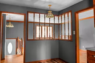 1009 Holiday Dr, Champaign, IL 61821 - Photo 9