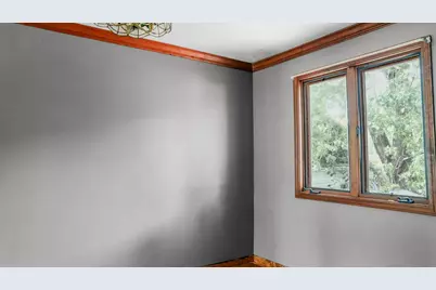 1009 Holiday Drive, Champaign, IL 61821 - Photo 7