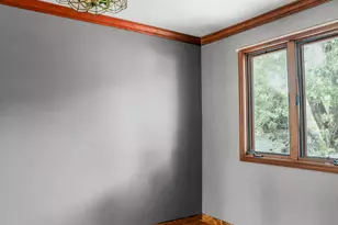 1009 Holiday Dr, Champaign, IL 61821 - Photo 7