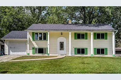 1009 Holiday Drive, Champaign, IL 61821 - Photo 3