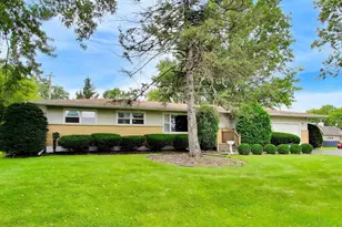 4917 Bonner Dr, McHenry, IL 60050 - Photo 3