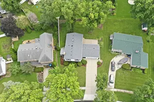 1025 Belair Dr, Darien, IL 60561 - Photo 39