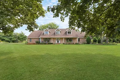 2 Essex Court, Hawthorn Woods, IL 60047 - Photo 1