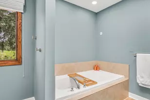 2 Essex Ct, Hawthorn Woods, IL 60047 - Photo 31