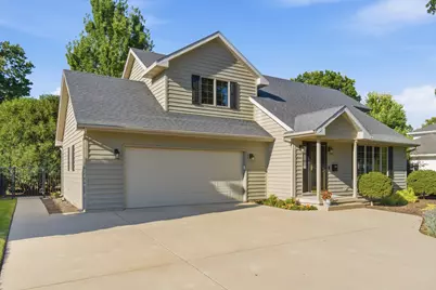 701 Edwards Avenue, Lasalle, IL 61301 - Photo 1