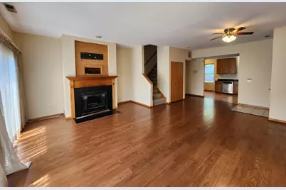 2363 E 70th Place #B, Chicago, IL 60649 - Photo 3