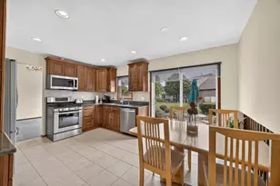 1105 N Itasca Rd, Addison, IL 60101 - Photo 13