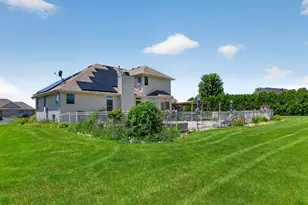 129 Titleist Trail, Poplar Grove, IL 61065 - Photo 3