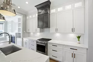 3721 W Wabansia Ave, Chicago, IL 60647 - Photo 11