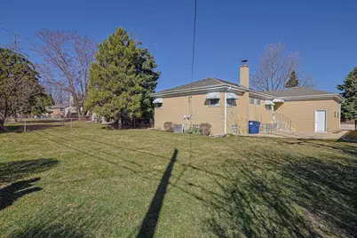 475 Courtesy Lane, Des Plaines, IL 60018 - Photo 29