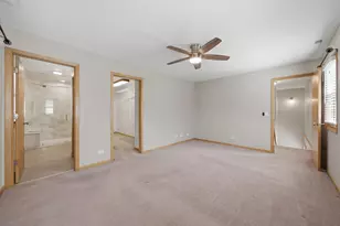 586 S Hawthorne Ave, Elmhurst, IL 60126 - Photo 21