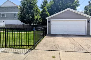 586 S Hawthorne Ave, Elmhurst, IL 60126 - Photo 33
