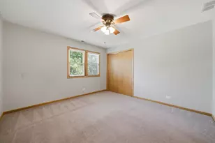 586 S Hawthorne Ave, Elmhurst, IL 60126 - Photo 25