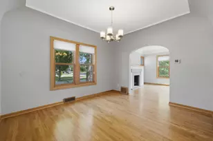 586 S Hawthorne Ave, Elmhurst, IL 60126 - Photo 9