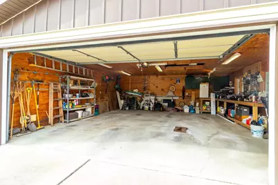 210 E Greenview Avenue, Machesney Park, IL 61115 - Photo 15