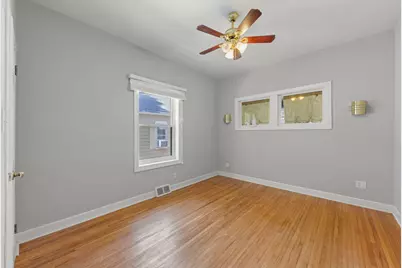 329 E 5th Street, Lockport, IL 60441 - Photo 11