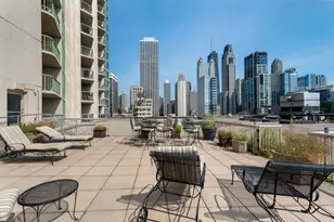 111 W Maple St, Chicago, IL 60610 - Photo 15