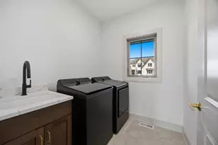 1033 Emerald Dr, Naperville, IL 60540 - Photo 25
