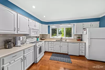 165 Pine Tree Row, Lake Zurich, IL 60047 - Photo 9