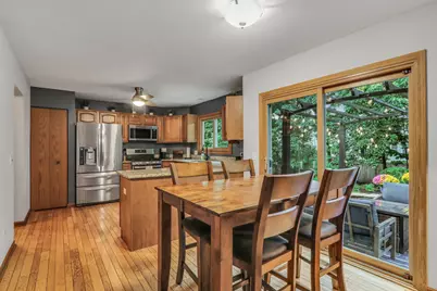 6719 Foxworth Lane, Gurnee, IL 60031 - Photo 9