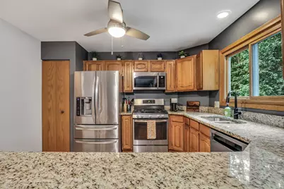 6719 Foxworth Lane, Gurnee, IL 60031 - Photo 13