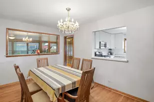 605 Oakton St, Park Ridge, IL 60068 - Photo 9