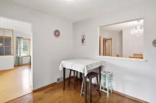 605 Oakton St, Park Ridge, IL 60068 - Photo 15