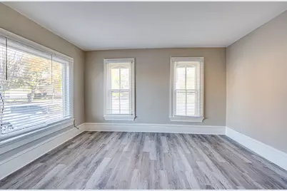 79 S 4th Street #2, Aurora, IL 60505 - Photo 5