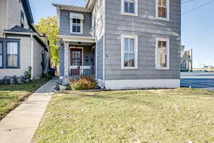 79 S 4th St, Aurora, IL 60505 - Photo 1
