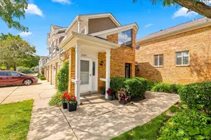 1064 Courtland Dr, Buffalo Grove, IL 60089 - Photo 27