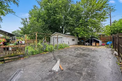 1303 Cora Street, Joliet, IL 60435 - Photo 9