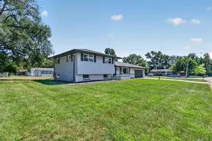1701 Newton Dr, Morris, IL 60450 - Photo 11