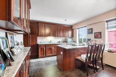 6833 N Kedzie Avenue #415, Chicago, IL 60645 - Photo 7