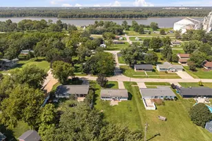 101 Riverview Dr, Albany, IL 61230 - Photo 29