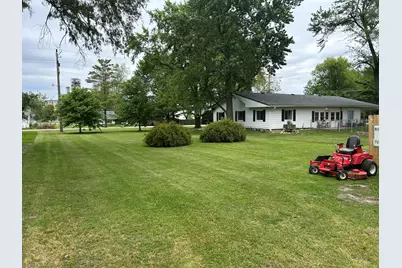 446 Chestnut Street E, Paxton, IL 60957 - Photo 31