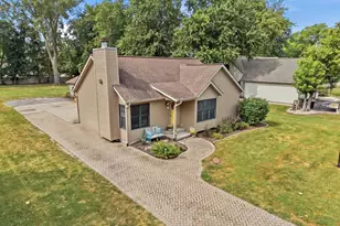 361 Oak St, Braidwood, IL 60408 - Photo 1