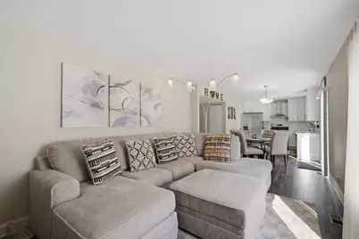 249 E Cobbler Court, Round Lake Beach, IL 60073 - Photo 9