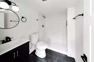 4953 W Drummond Pl, Chicago, IL 60639 - Photo 19