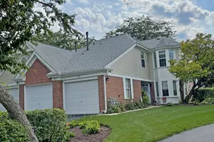238 Green Knoll Ln, Streamwood, IL 60107 - Photo 1