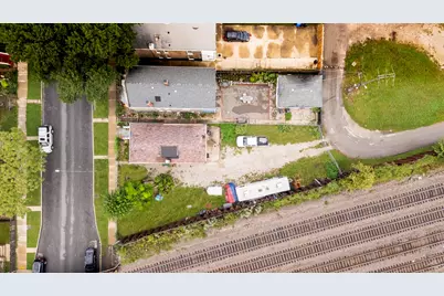 2249 S Hamlin Avenue, Chicago, IL 60623 - Photo 19