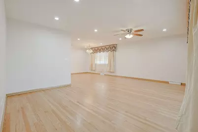 475 Courtesy Lane, Des Plaines, IL 60018 - Photo 3