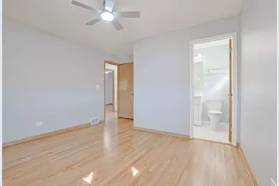 475 Courtesy Lane, Des Plaines, IL 60018 - Photo 17