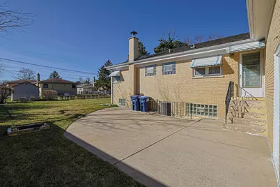 475 Courtesy Lane, Des Plaines, IL 60018 - Photo 27