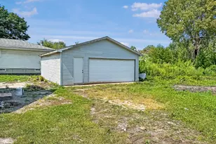 510 E 170th St, South Holland, IL 60473 - Photo 17