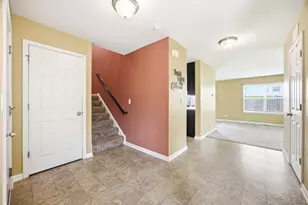 241 Wildmeadow Ln, Woodstock, IL 60098 - Photo 3