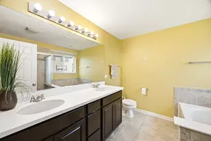 241 Wildmeadow Ln, Woodstock, IL 60098 - Photo 15