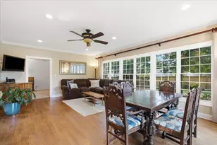 2501 Robincrest Ln, Glenview, IL 60025 - Photo 19