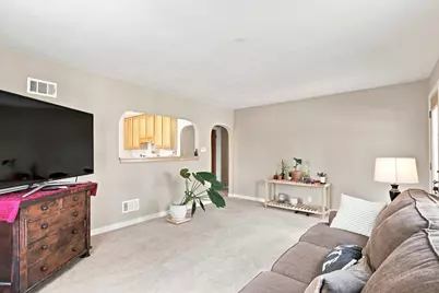 792 N Kenilworth Avenue, Elmhurst, IL 60126 - Photo 5