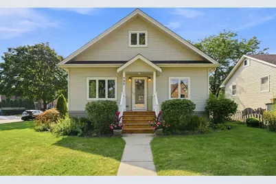 792 N Kenilworth Avenue, Elmhurst, IL 60126 - Photo 1